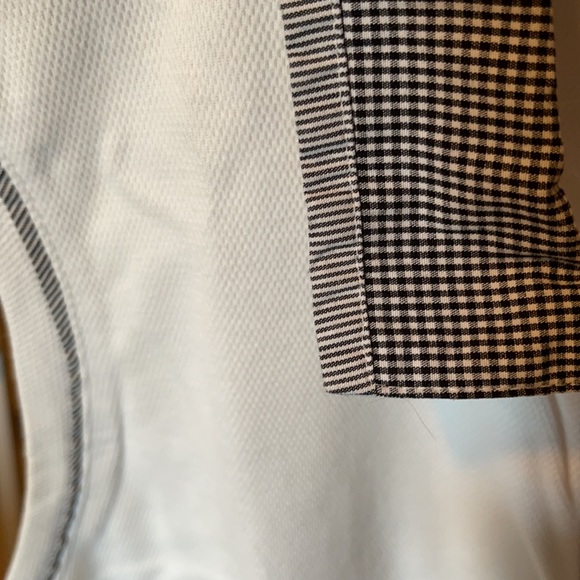 White Izod XL sleeveless golf shirt - Picture 2 of 3